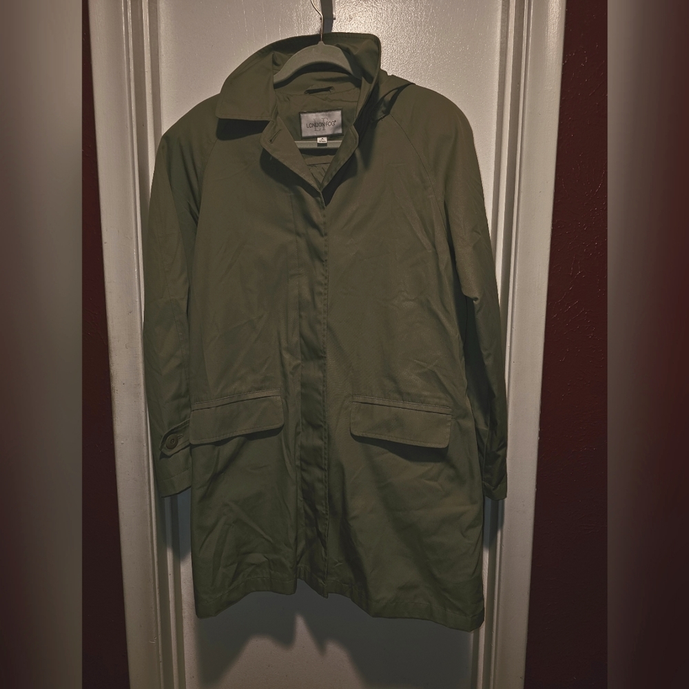 London Fog regular medium tan female trench coat